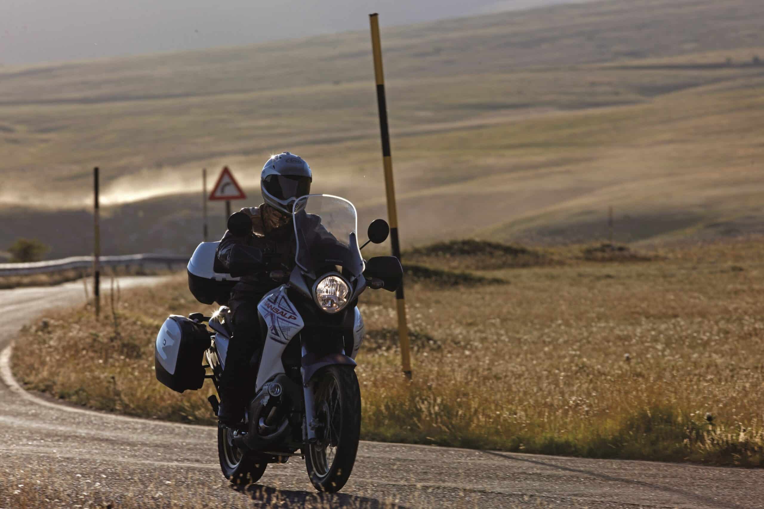 Ubezpieczenie OC motocykla – wszystko co należy o nim wiedzieć i jaka kara grozi za brak OC w 2024 roku? [KOMPENDIUM WIEDZY]