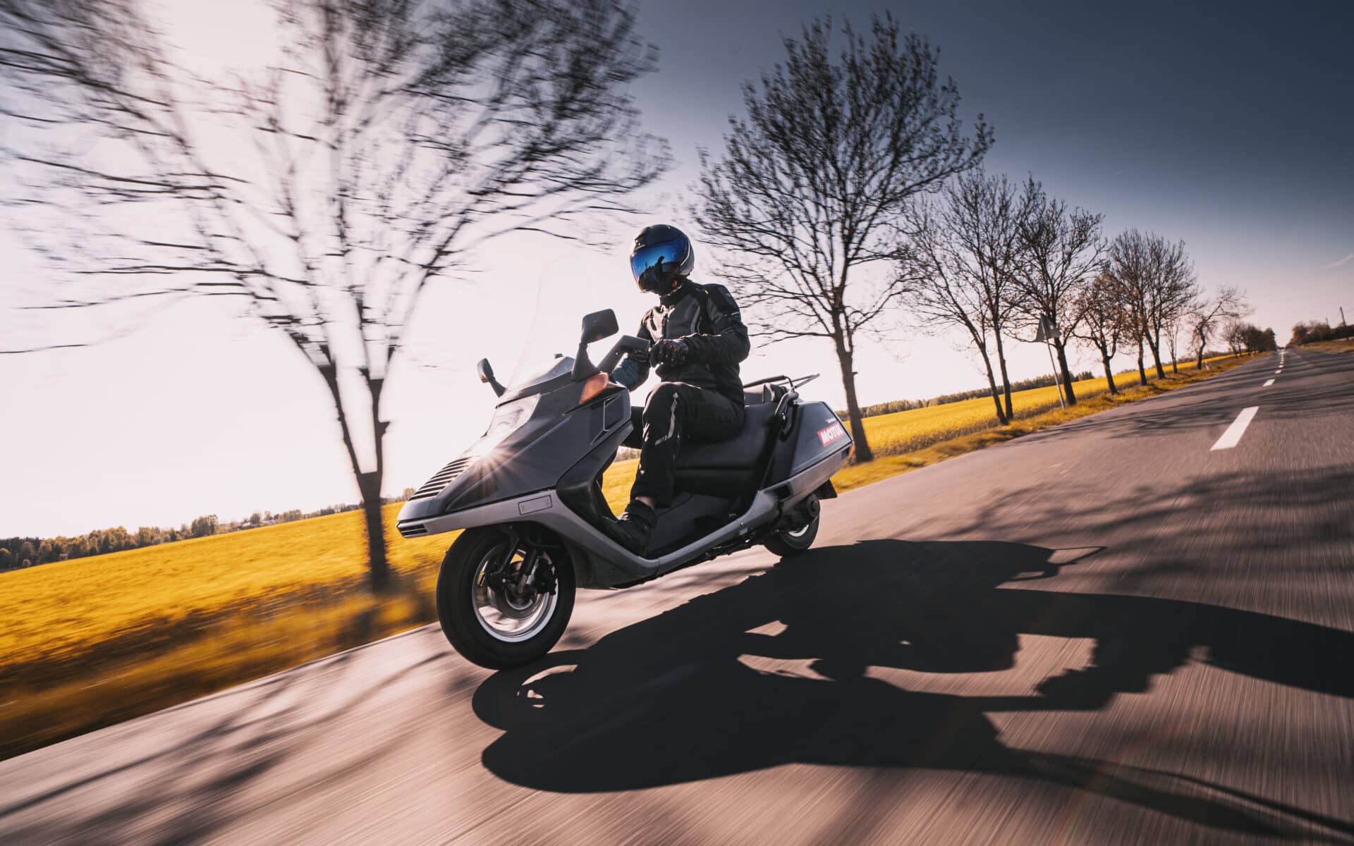 Honda CN 250 Helix: skuter, o którym nigdy nie marzyłem. Czy istnieje coś brzydszego? [Opinie, zdjęcia, dane techniczne, historia,]