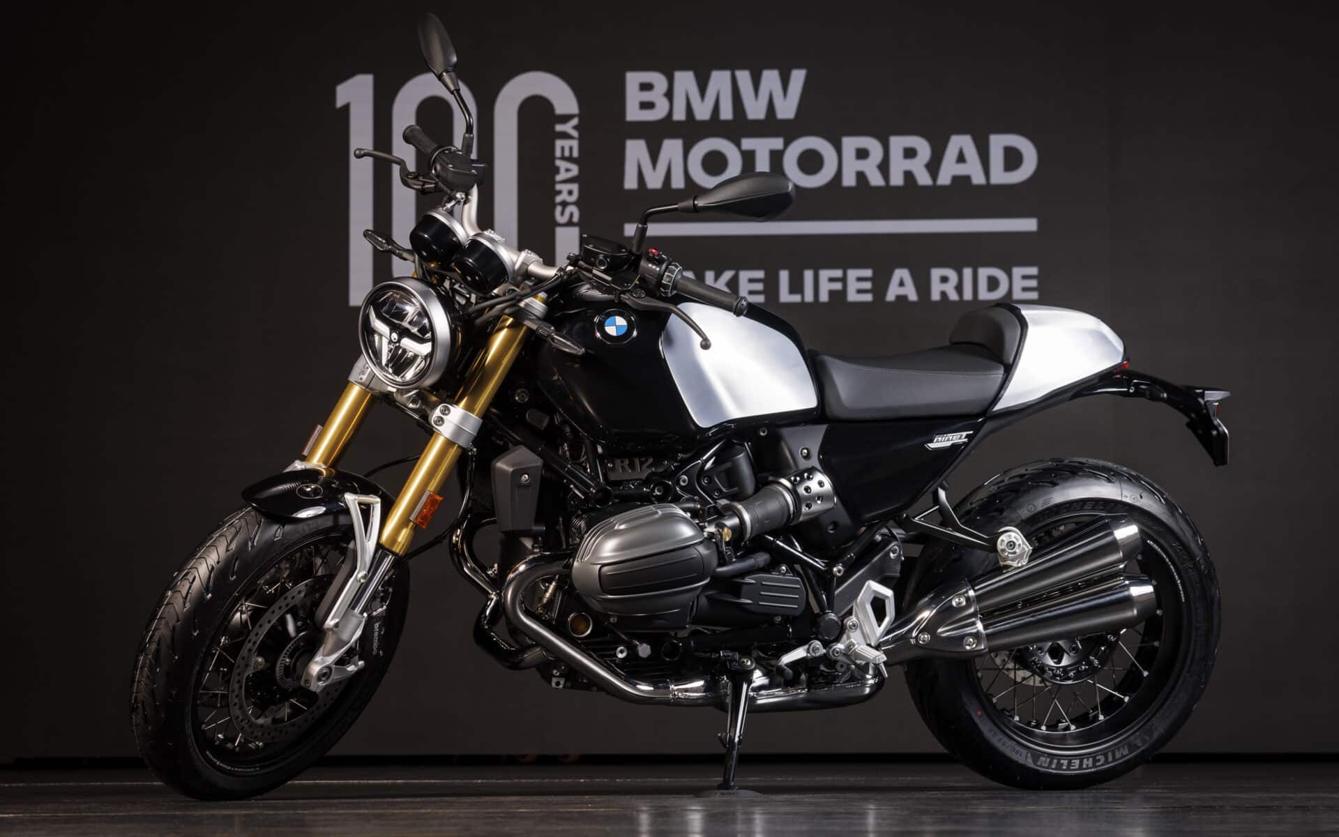 BMW R 12 nineT: retro roadster na 100-lecie marki BMW Motorrad
