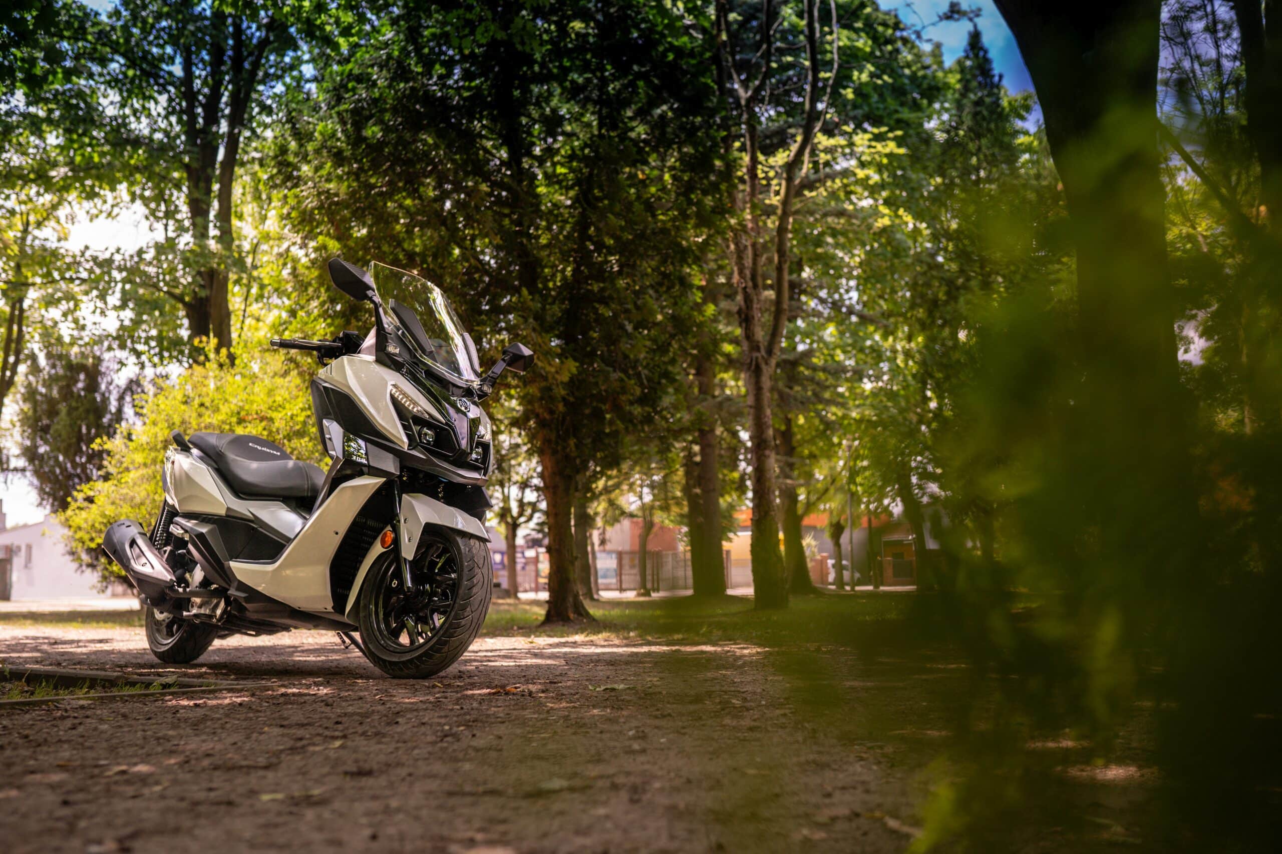 SYMpatia nie tylko z rozsądku. SYM Cruisym 300