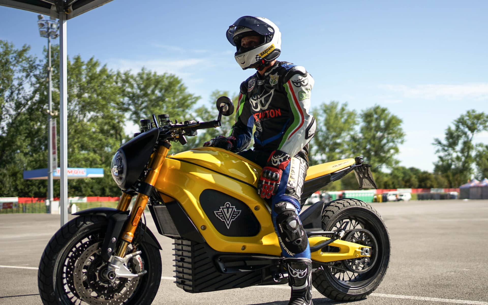 Volt Lacama 2.0 – spora moc maksymalna i moment obrotowy, ale cena zwala z nóg. Koncept zadebiutuje na targach EICMA 2023