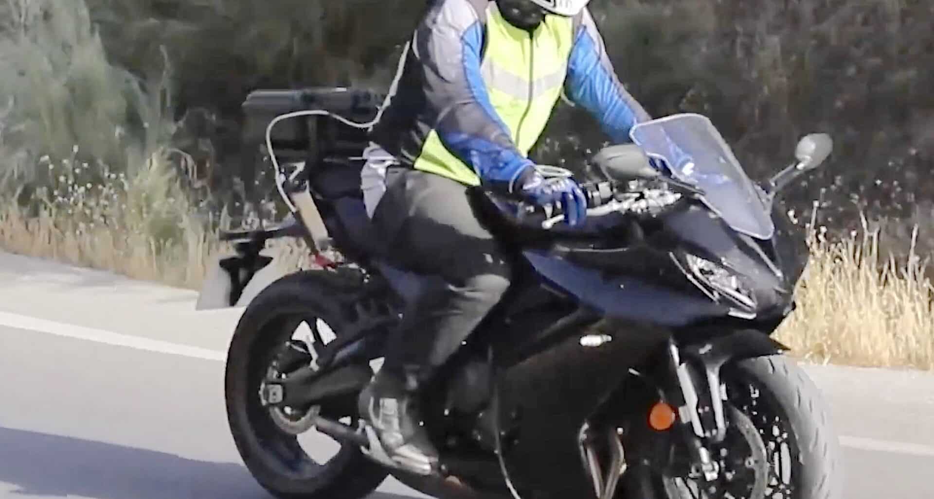 Szykuje się wielki powrót Triumpha Daytona – bazą nie będzie jednak Street Triple 765