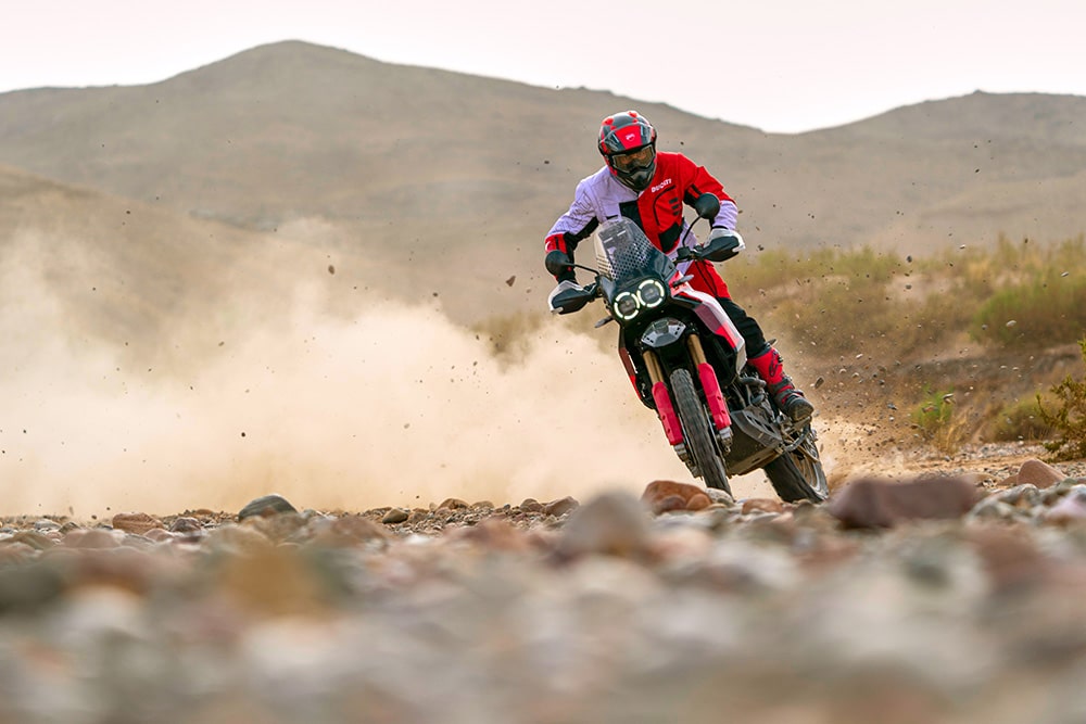 Ducati World Premiere – Odcinek 3: DesertX Rally – dajcie mu jeszcze więcej off-roadu! [DANE TECHNICZNE, OPIS, GALERIA ZDJĘĆ]