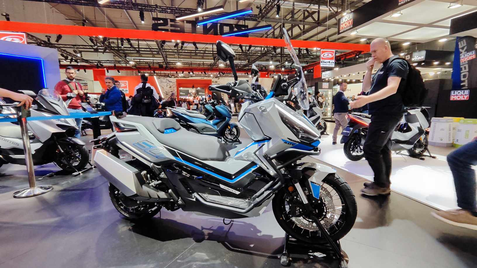 Zontes 501 T-G – bogactwo i przepych w stylu ADV! [EICMA, GALERIA ZDJĘĆ]