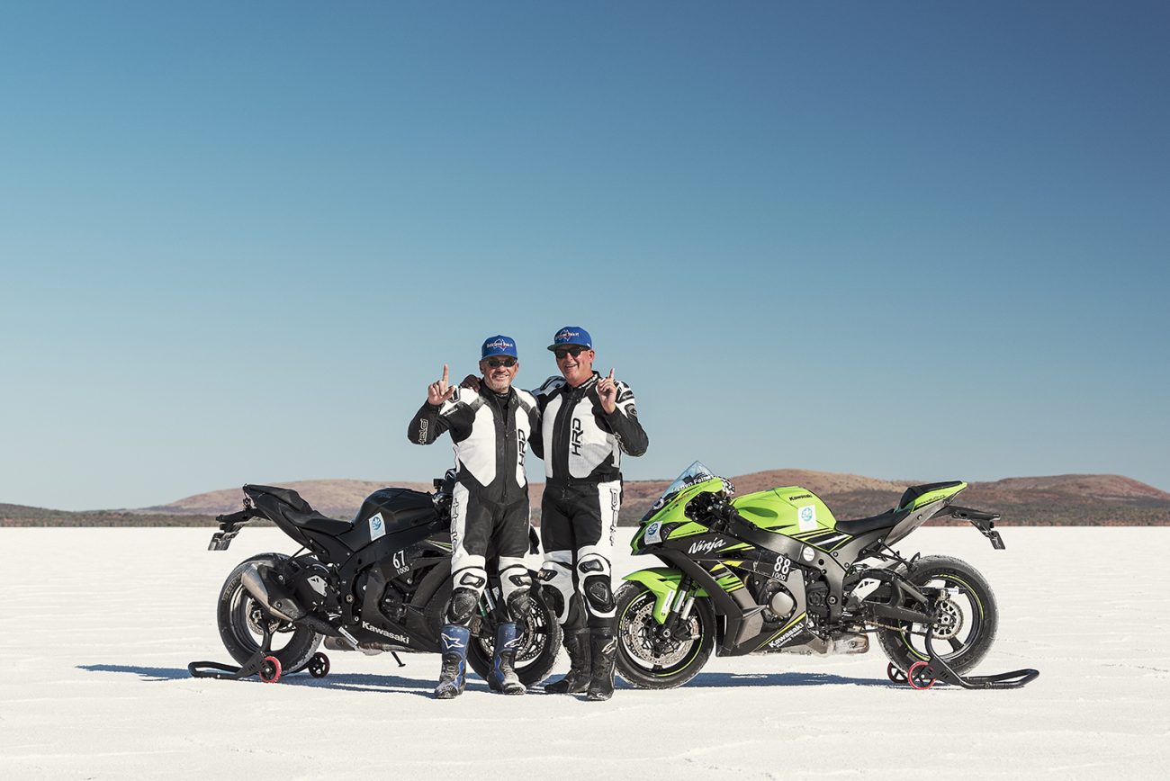 Niewidomy motocyklista z Australii z rekordem prędkości na słonym jeziorze Gairdner