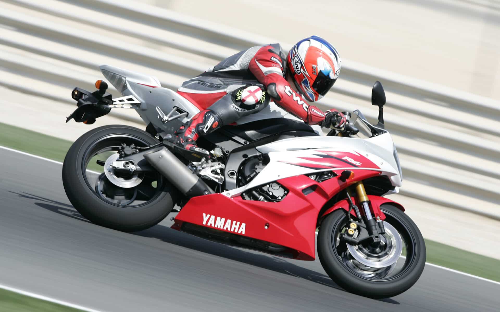 Od ilu lat można robić prawo jazdy na “motor” 600 cm3?