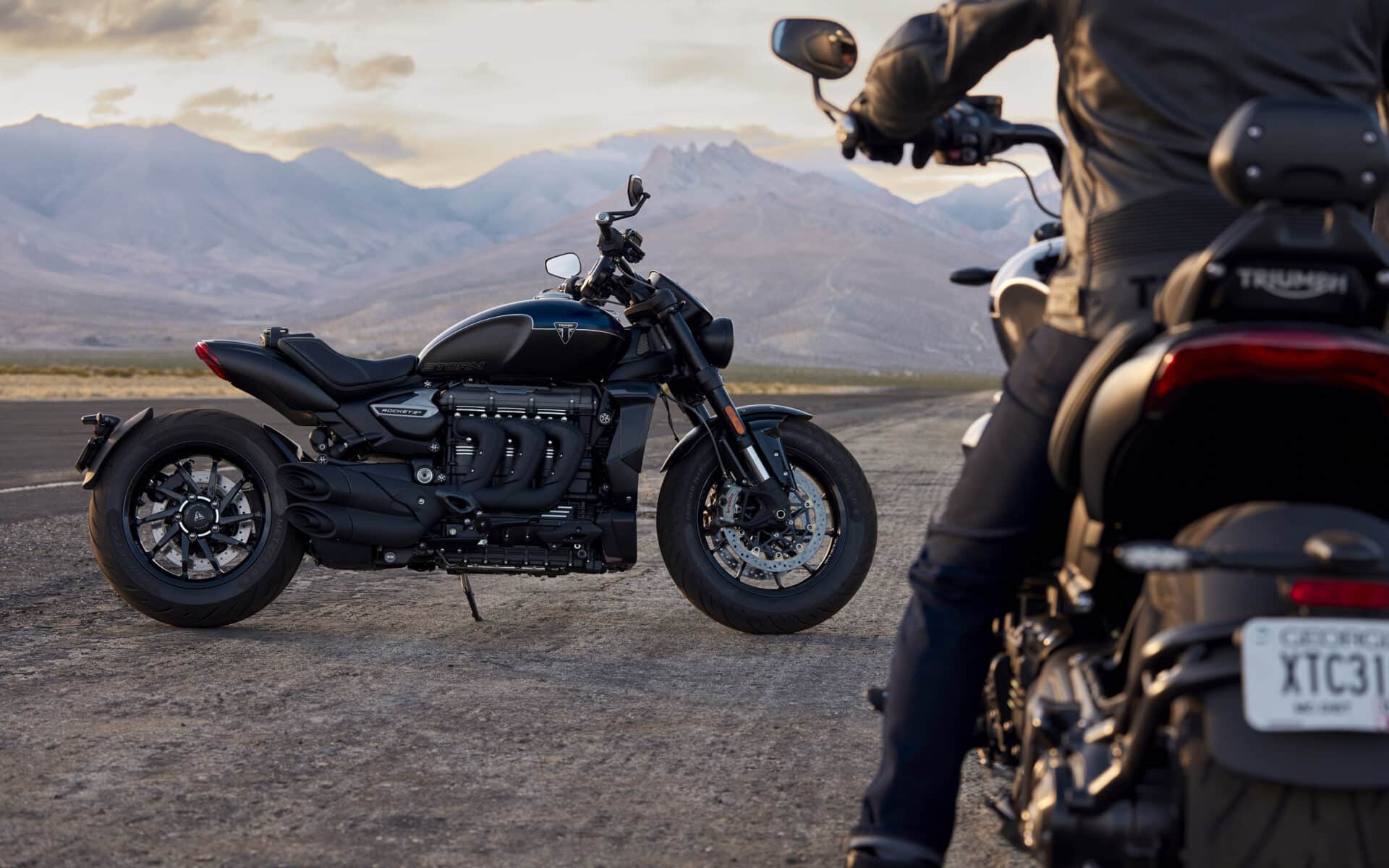 Triumph prezentuje dwa nowe modele Rocket 3 – nadchodzi prawdziwy sztorm!