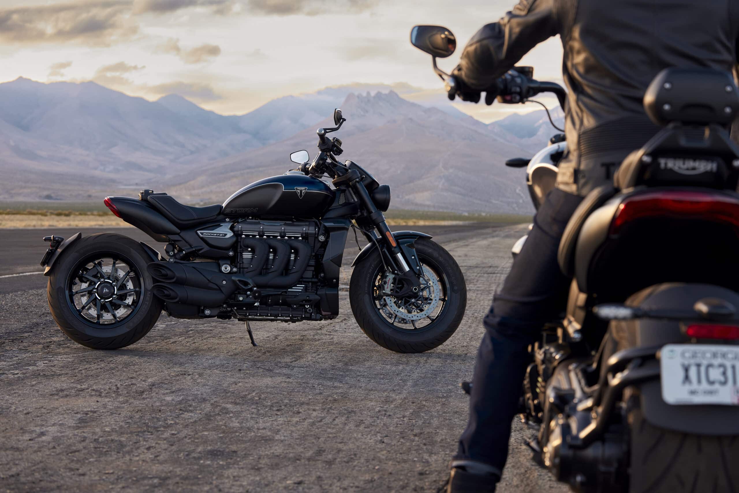 Triumph prezentuje dwa nowe modele Rocket 3 – nadchodzi prawdziwy sztorm!