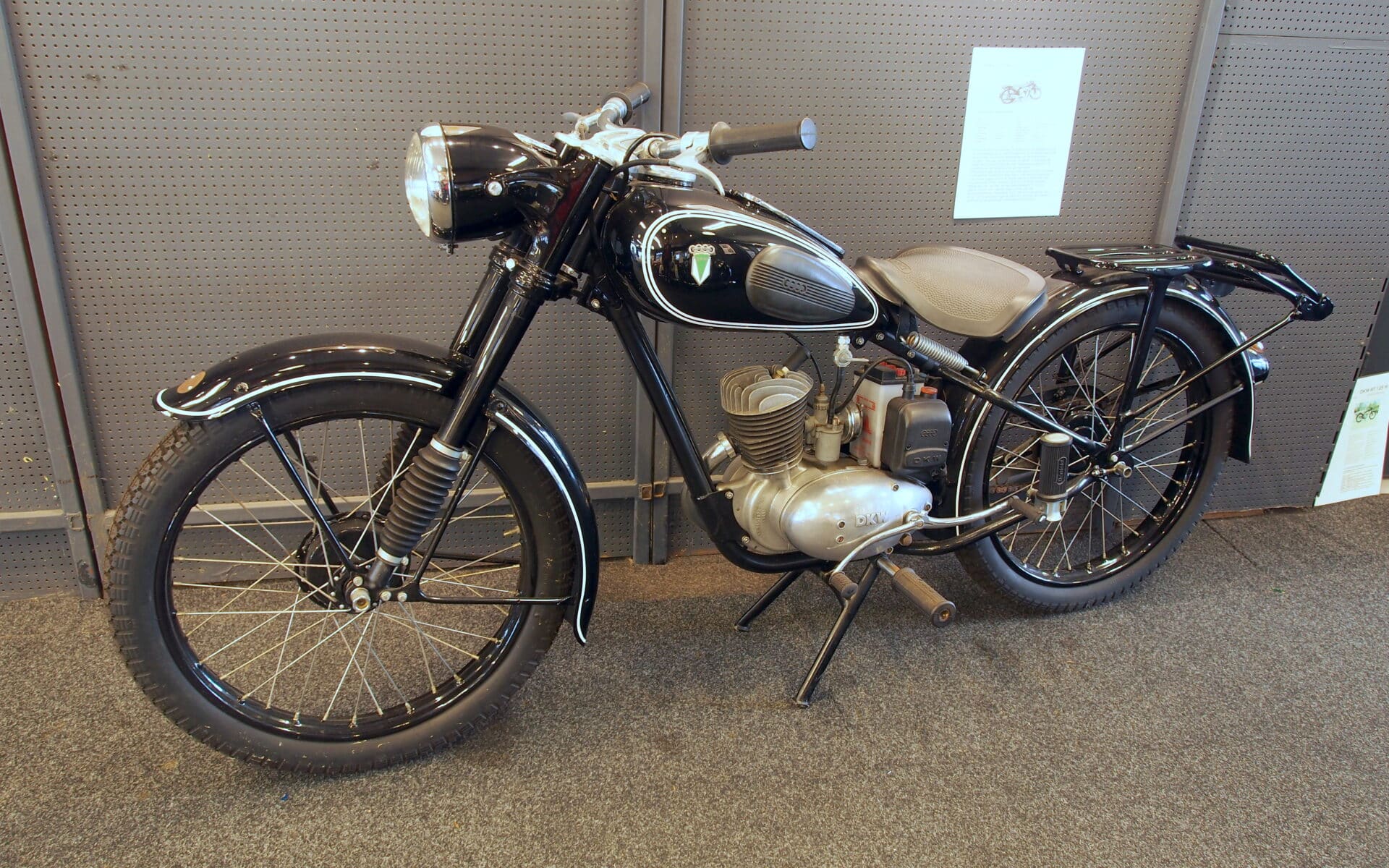DKW RT 125 – niemiecki pionier, którego kopiował dosłownie każdy [OPIS, HISTORIA, DANE TECHNICZNE, GALERIA ZDJĘĆ]