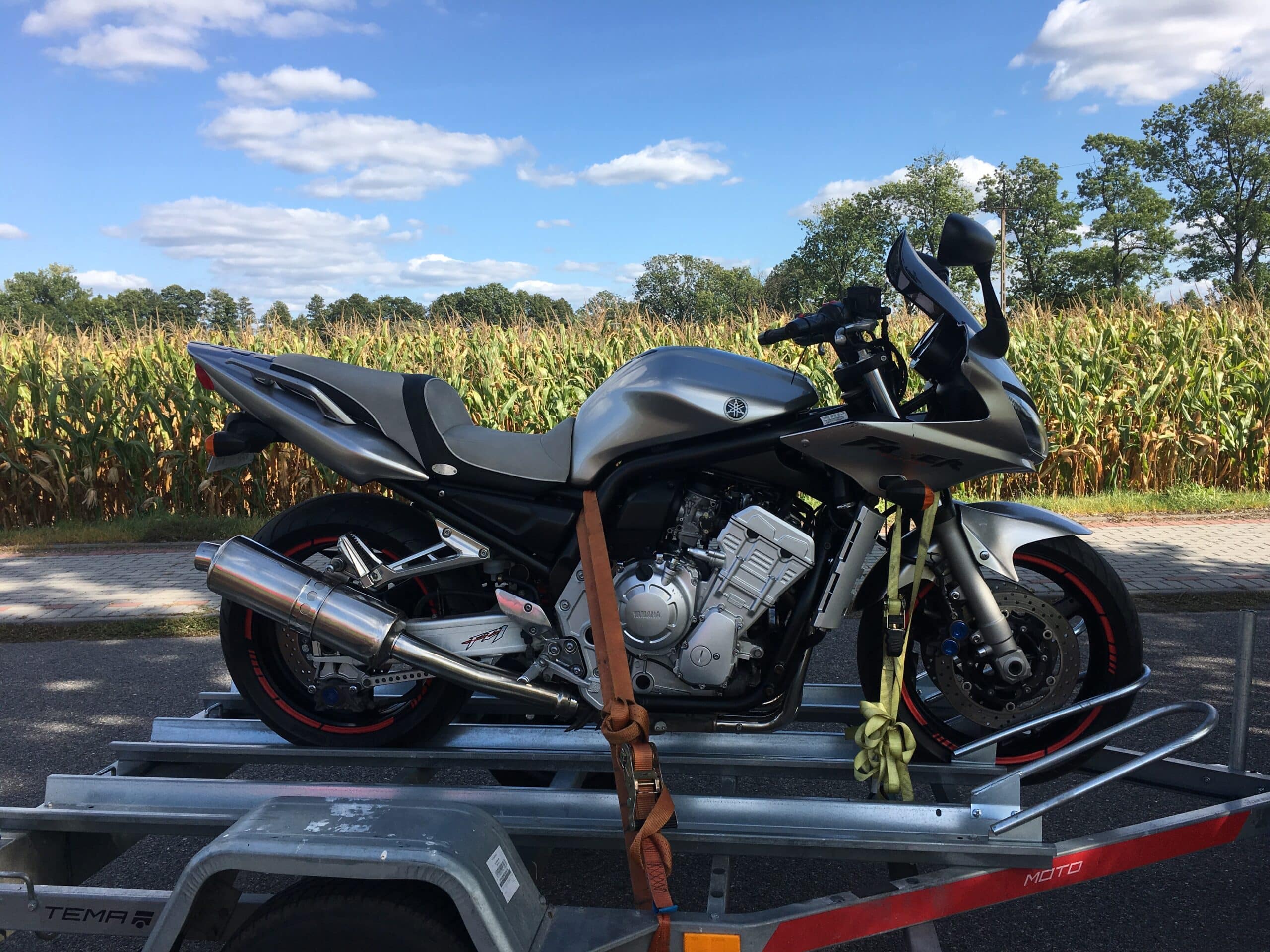 Kupujemy motocykl – czy wiesz jak sprawdzić jego historię i przebieg? Bezpłatny raport, który musisz znać