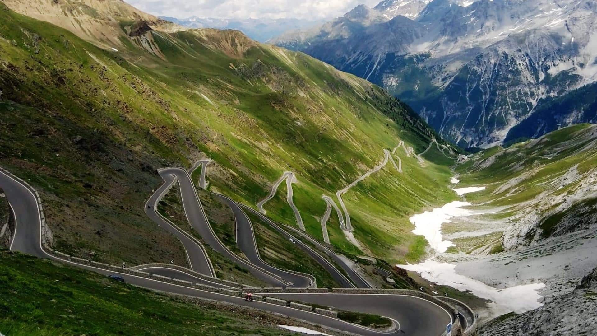 Znamy datę otwarcia najbardziej krętej drogi w Europie, czyli przełęczy Passo Dello Stelvio!