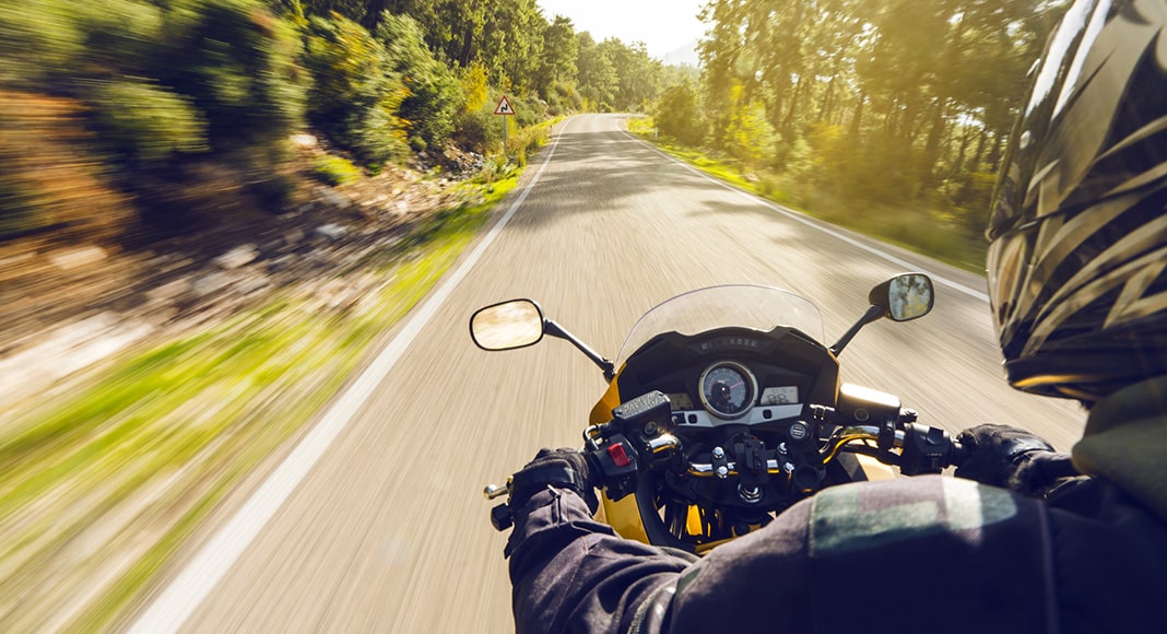 Inteligenty ogranicznik prędkości ISA pojawi się również w motocyklach? Czym jest i w jakich pojazdach musi być montowany?
