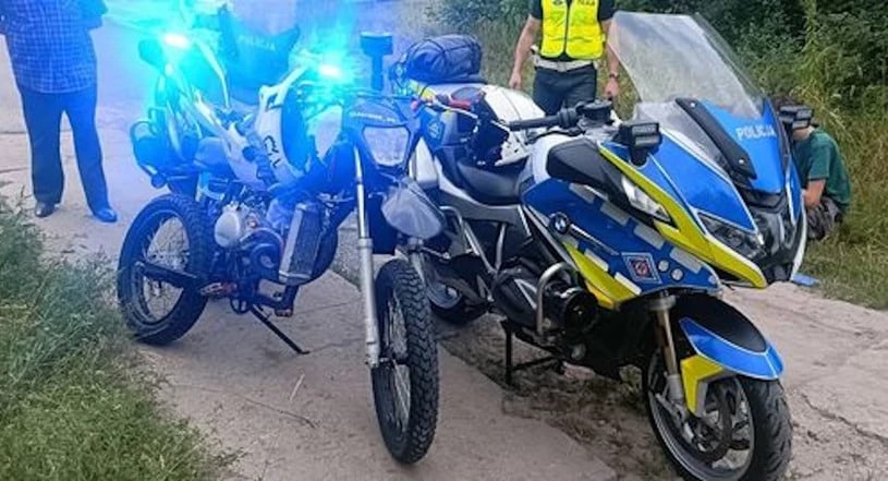 17-latek z aktywnym zakazem prowadzenia pojazdów na samodzielnie zbudowanym motocyklu uciekał przed policją