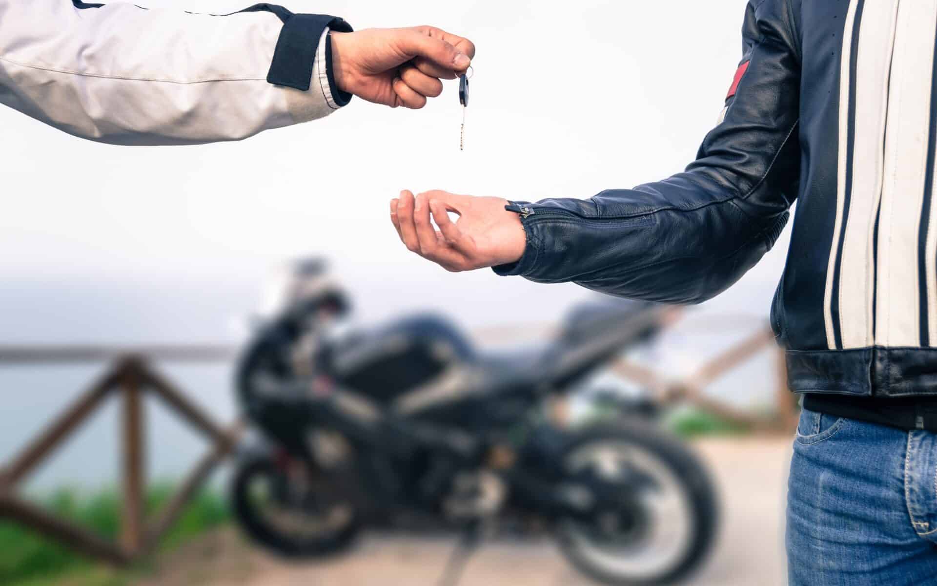 Nie zapłacisz za motocykl gotówką – takiej zmiany chcą politycy Unii Europejskiej