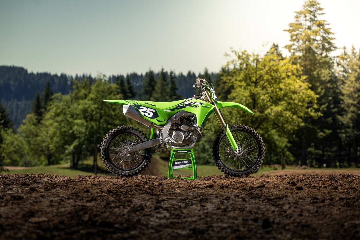Kawasaki KX250 2025: jakie ulepszenia wprowadzono?
