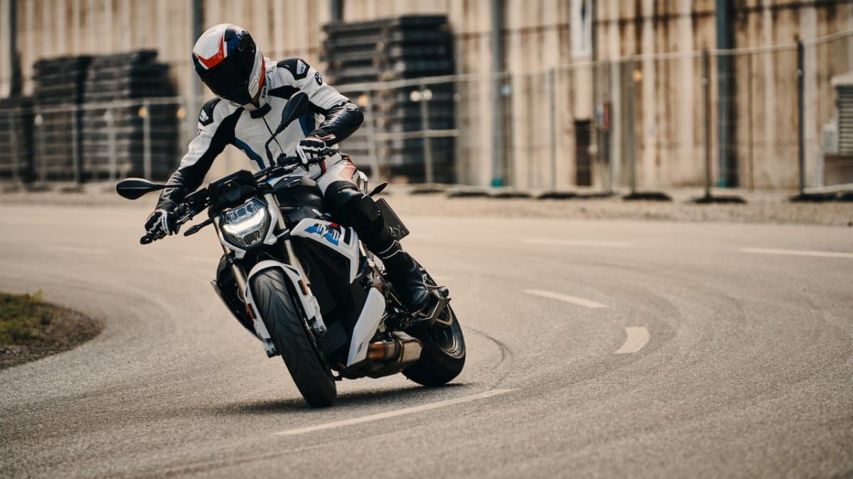 Najważniejsze i przełomowe technologie w historii motocykli – ranking TOP9