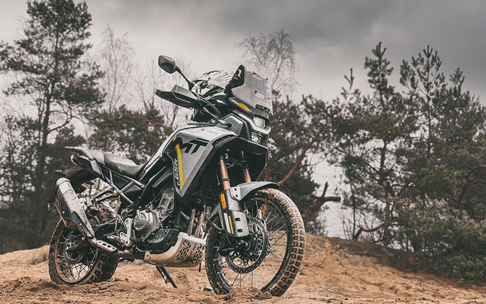CF MOTO 450 MT