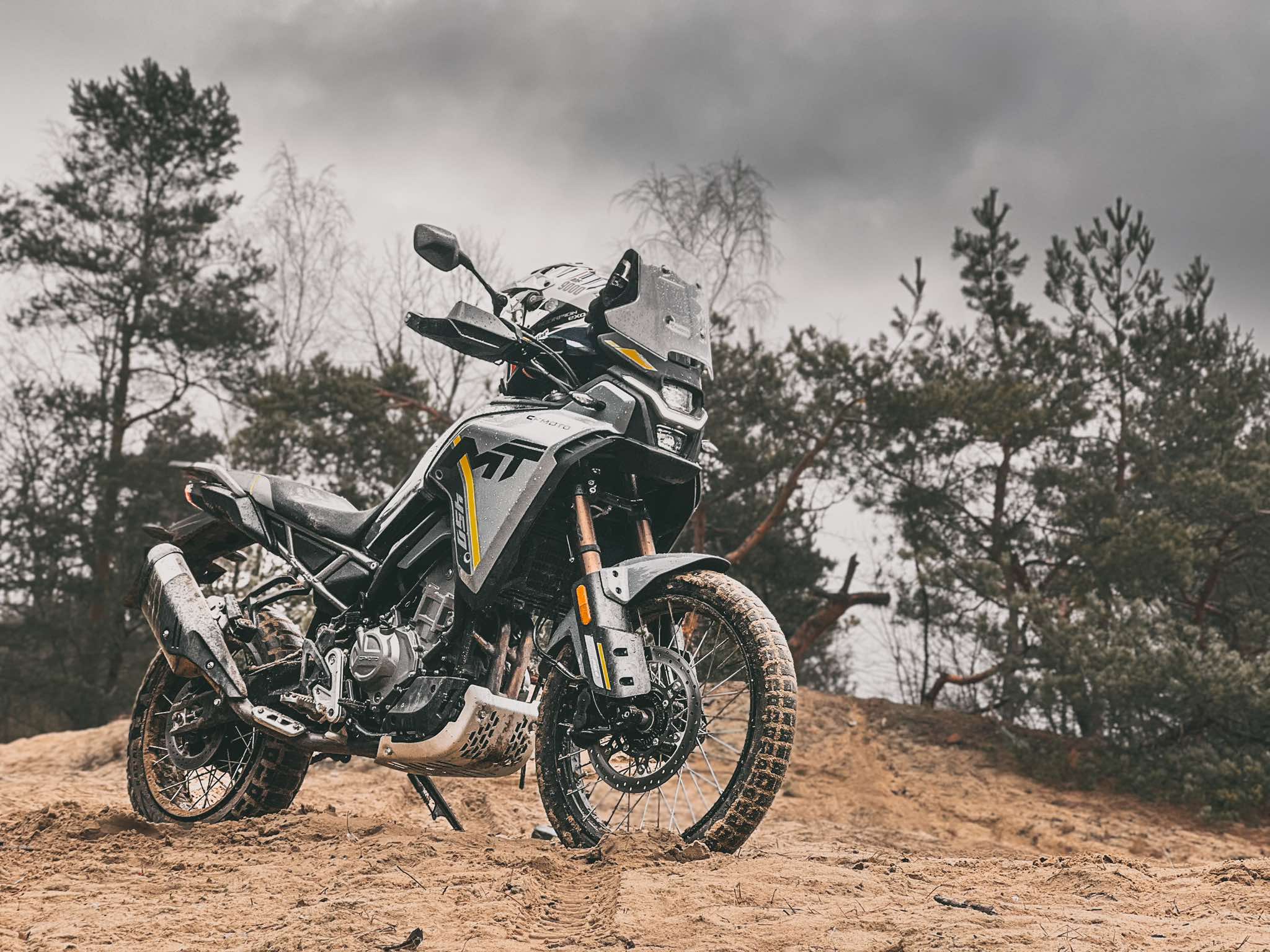 CF MOTO 450 MT