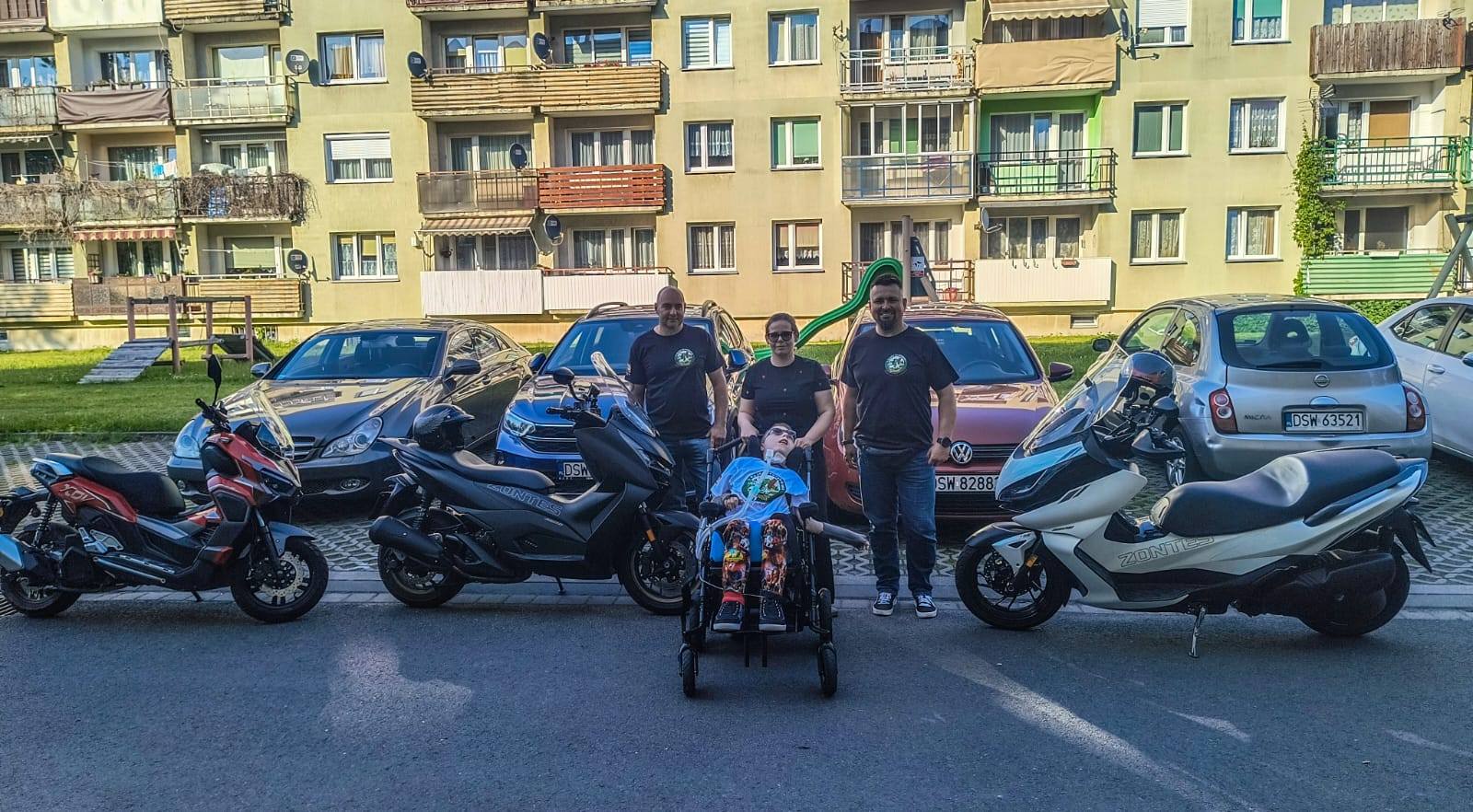 Junak i Zontes: skuterami przez Europę dla Kuby. Charytatywna wyprawa do Toskanii