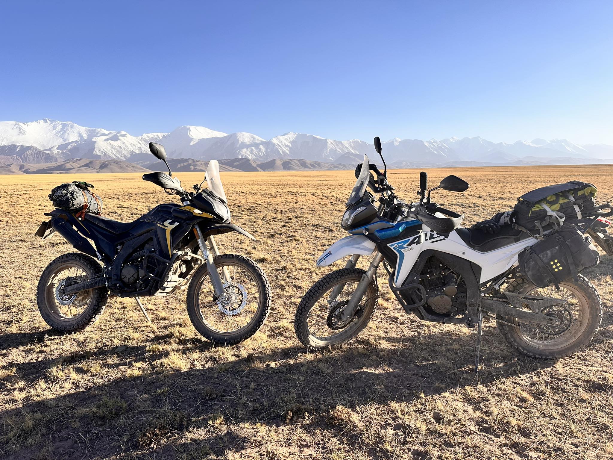 Voge 300 Rally testowany w Azji przez Motoszklarnia i Advfactory