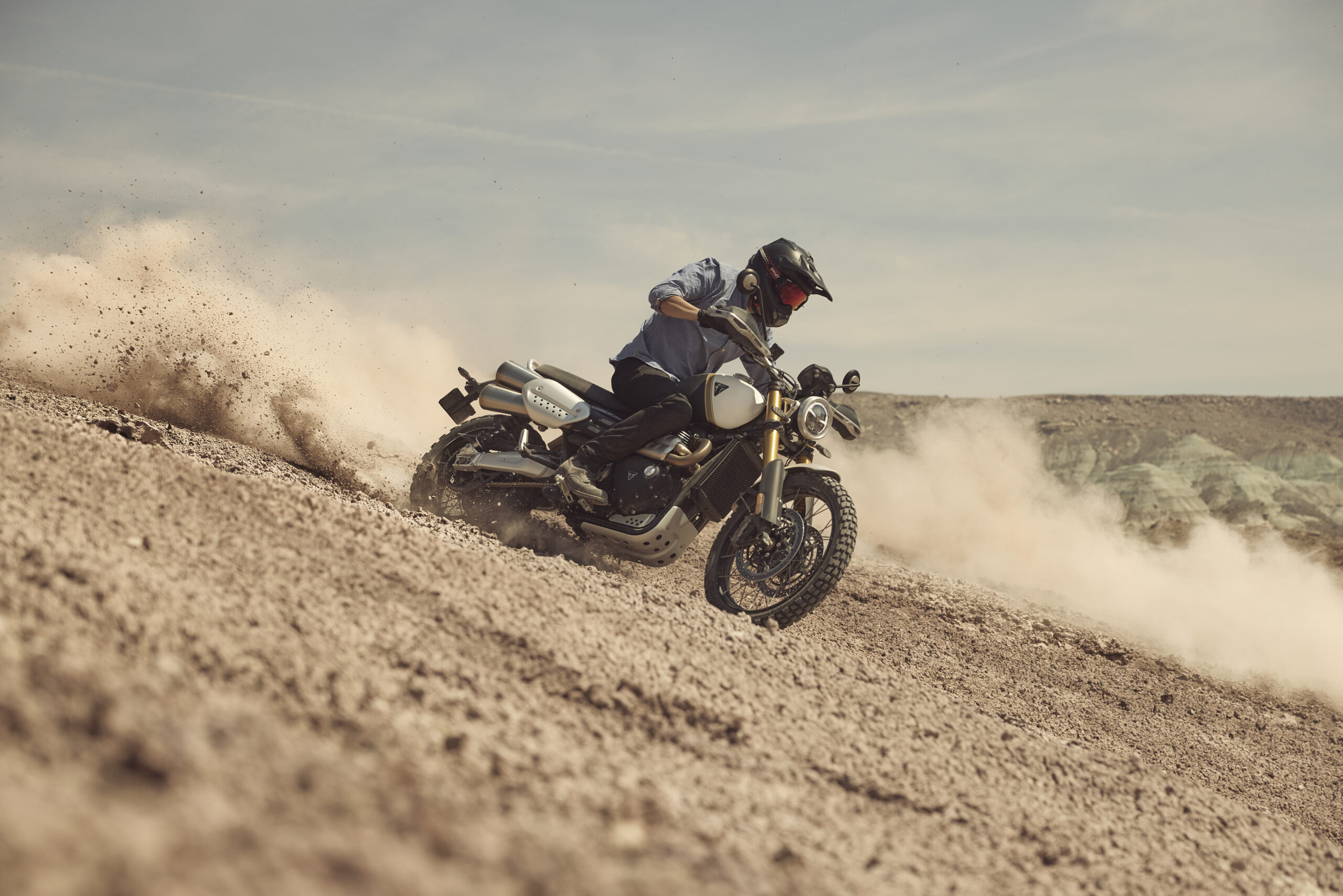 Odświeżony Triumph Scrambler 1200 XE 2026 – gotowy na przygody