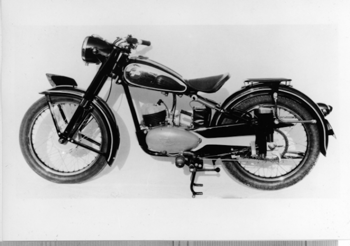 Pierwsze motocykle Kawasaki – Meihatsu 125 i B8. Tak narodziła się legenda