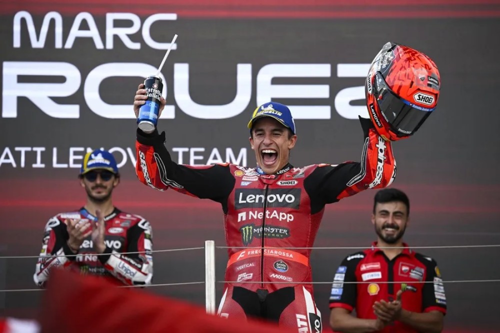 Ruszyły roszady w MotoGP. Marquez zostaje, Acosta i Bagnaia w nowych zespołach