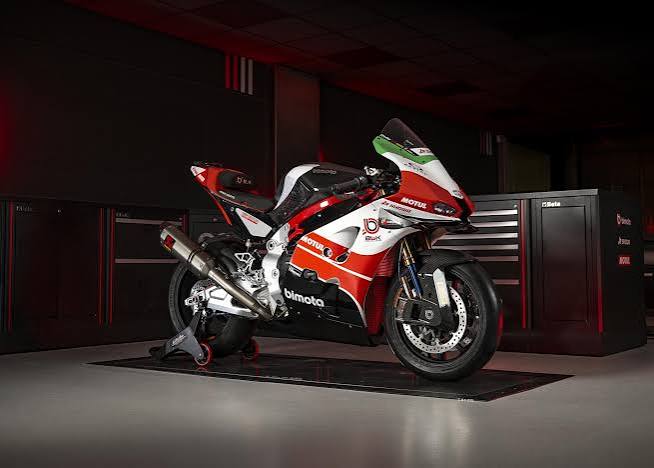15 stopni, pół sekundy i ogromna różnica. Bimota pokazuje, jak działa aktywna aerodynamika